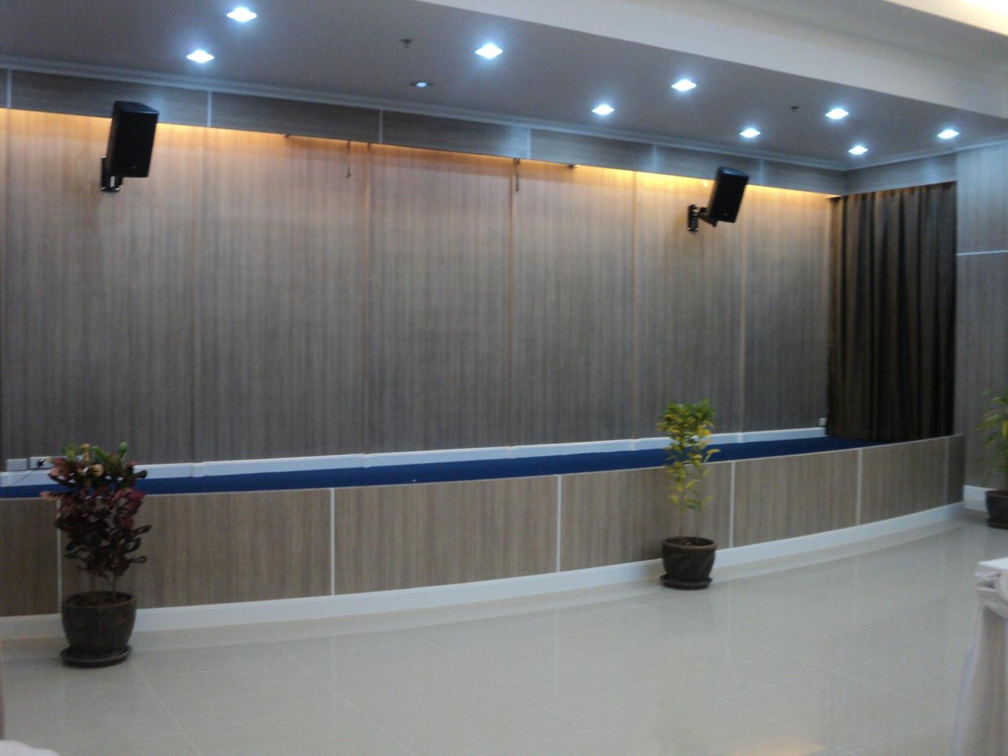 V8 Seaview Hotel Jomtien Beach Eksteriør billede