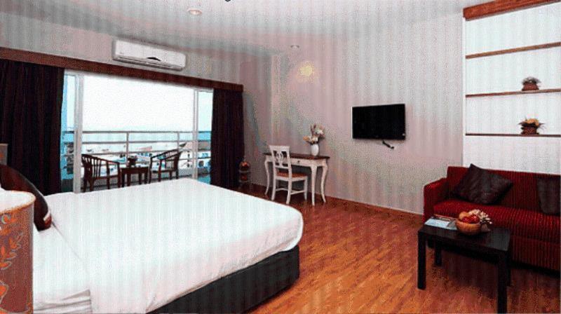 V8 Seaview Hotel Jomtien Beach Eksteriør billede